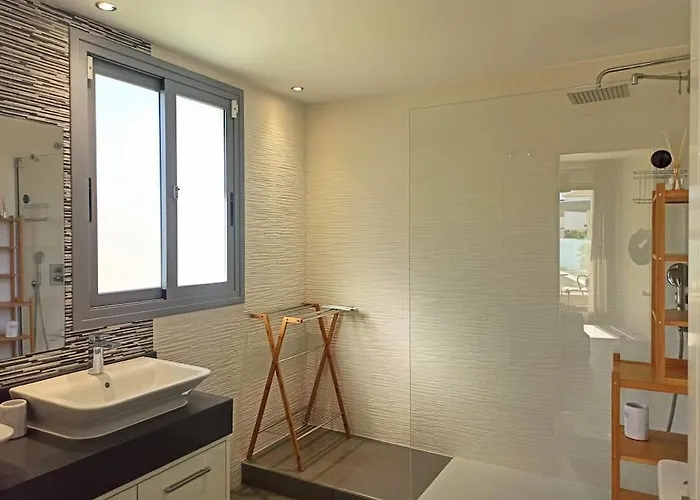 Cabopino 3 Bedroom - Ocean Views - Pool - Terrace