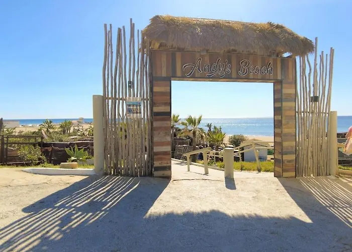 Cabopino 3 Bedroom - Ocean Views - Pool - Terrace شقة ماربيا