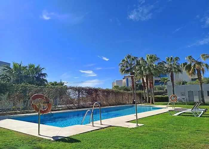 شقة Cabopino 3 Bedroom - Ocean Views - Pool - Terrace ماربيا