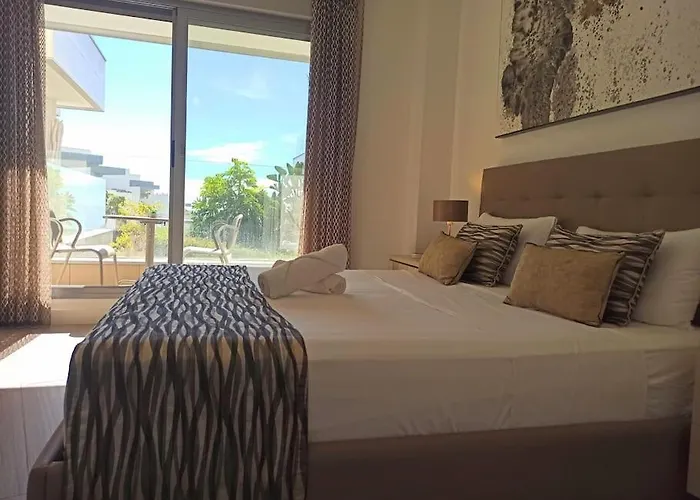 Cabopino 3 Bedroom - Ocean Views - Pool - Terrace * ماربيا