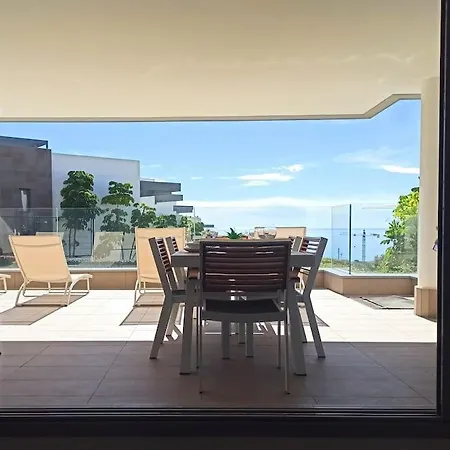 Cabopino 3 Bedroom - Ocean Views - Pool - Terrace マルベーリャ